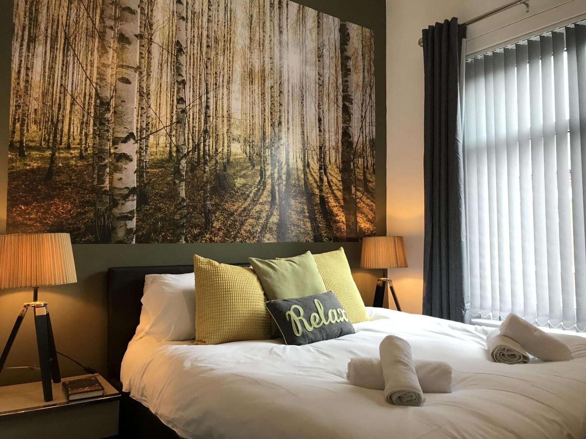 Bright Spacious 3-Bed With Office & Patio, Preston 普雷斯顿 外观 照片