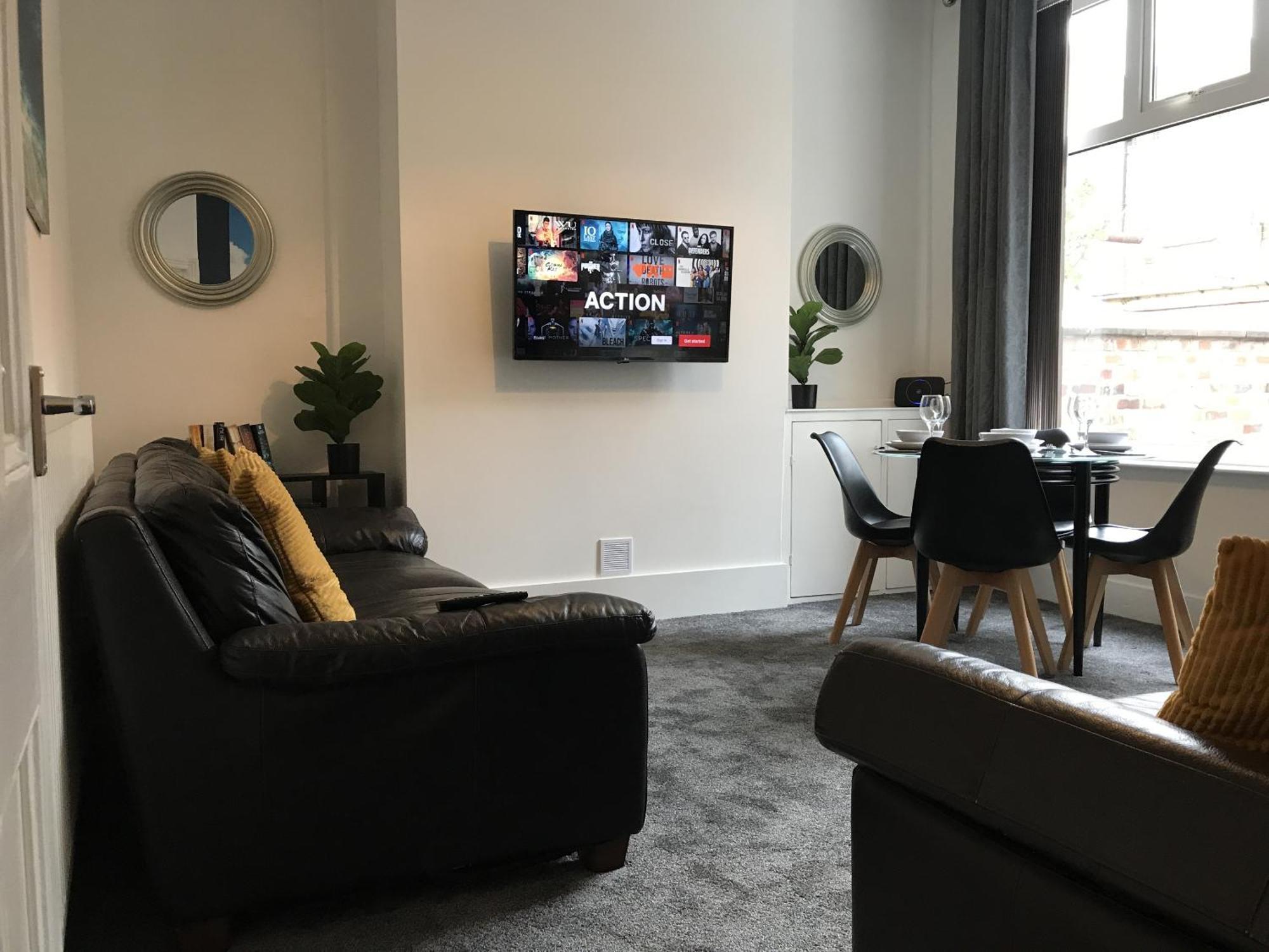 Bright Spacious 3-Bed With Office & Patio, Preston 普雷斯顿 外观 照片